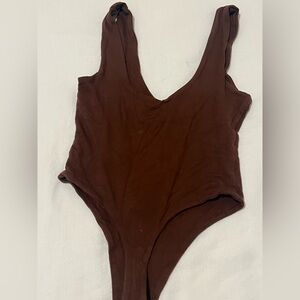 Re Ona Brown bodysuit stretch brown XS v-neck